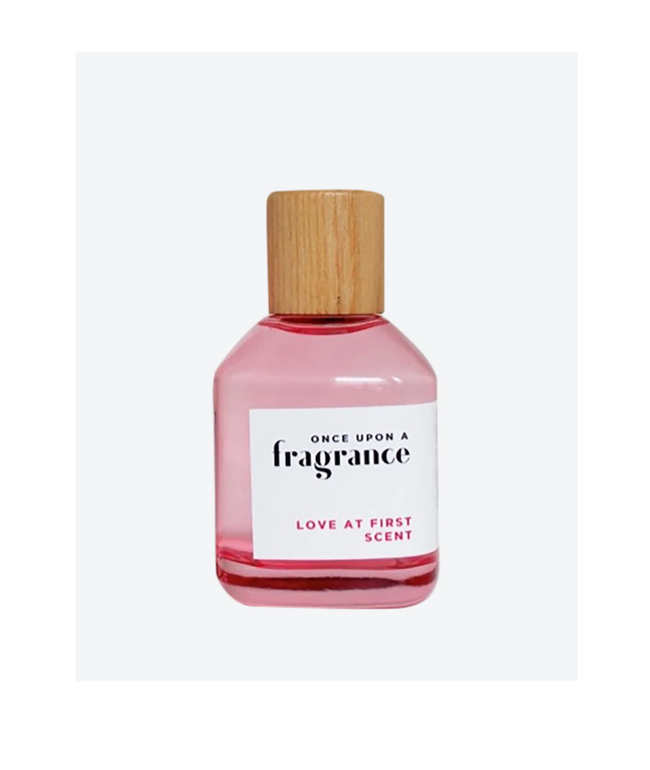 LOVE AT FIRST SCENT א.ד.פ